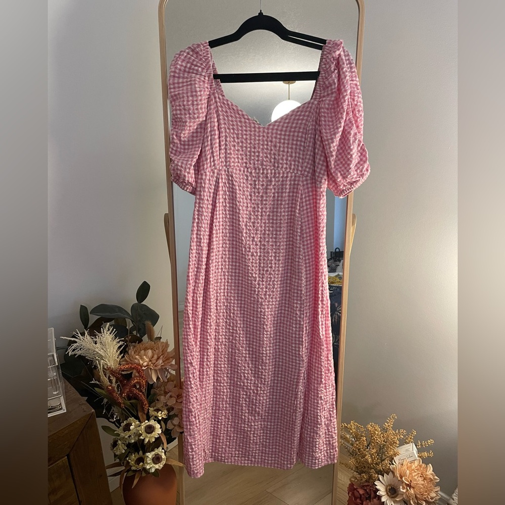 H&M Pink Gingham Midi Dress with Puff Sleeves